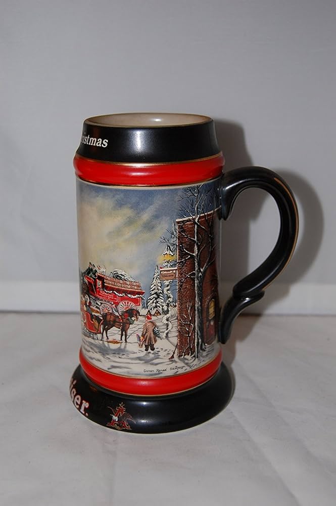 陶芸 2013  BUDWEISER HOLIDAY STEIN Amazon.com | 2013 Budweiser Holiday Stein: Beer Mugs: Beer